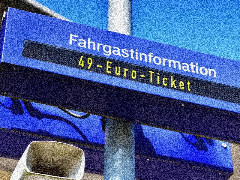 Где можно купить недорогие железнодорожные билеты в Украине?